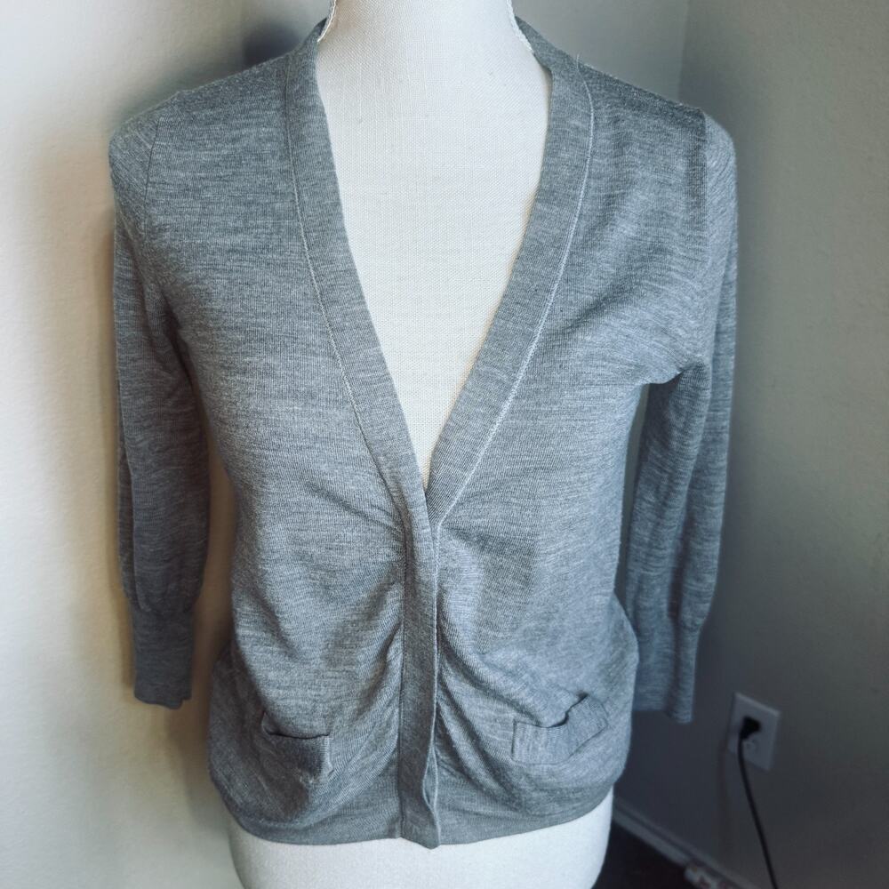 J Crew‎ Womens 100% Merino Wool Cardigan womens XS gray pockets button front Y2K
